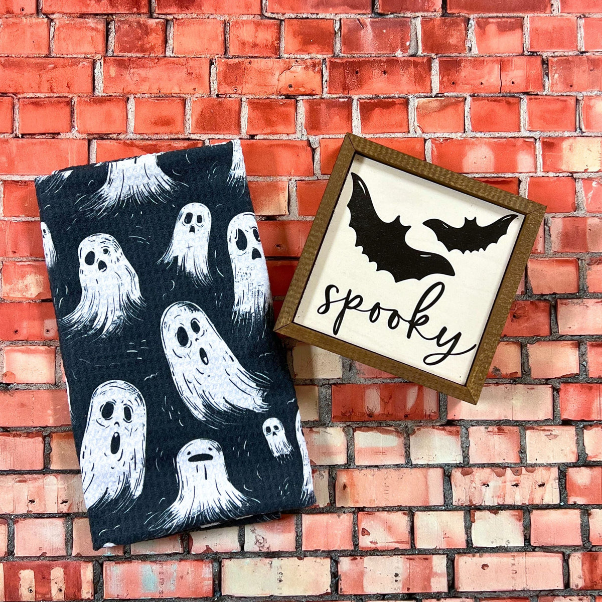 Ghost On Halloween (Pack Of 2 - $6.95 Ea. Towel) - WFL004