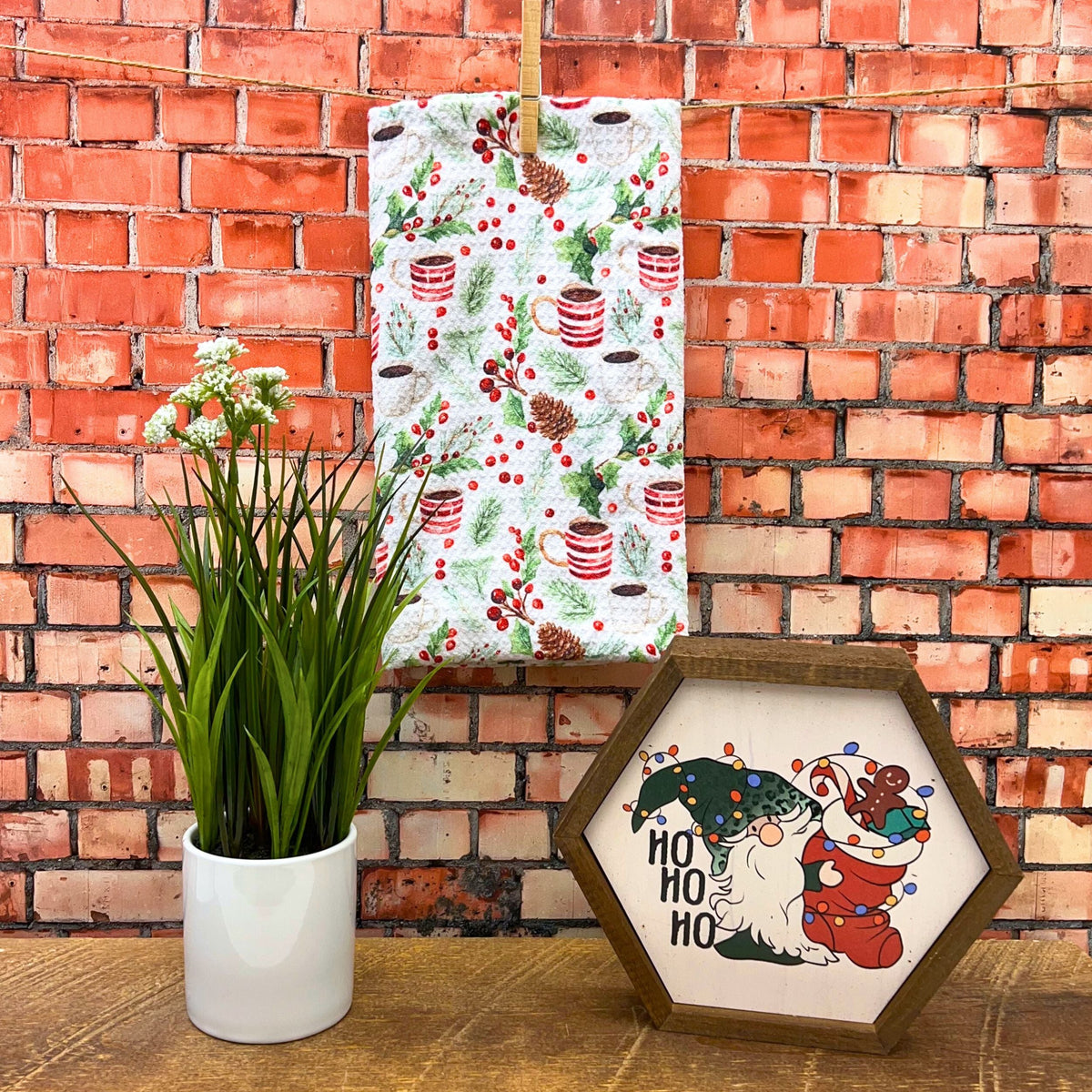 Coffee and Mistletoe (Pack Of 2 - $6.95 Ea. Towel) - WFL008