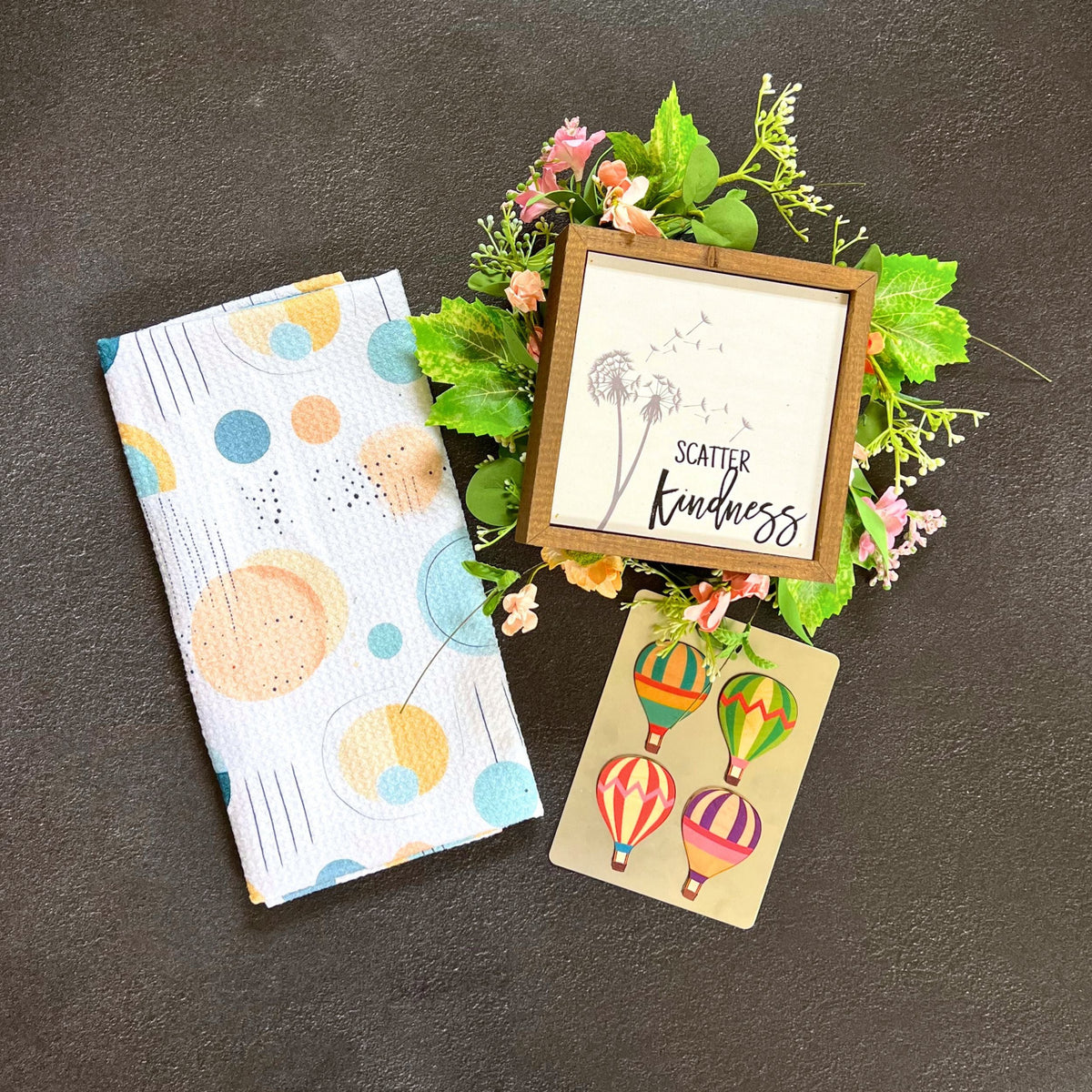 Retro Patterned (Pack Of 2 - $6.95 Ea. Towel) - WFL024