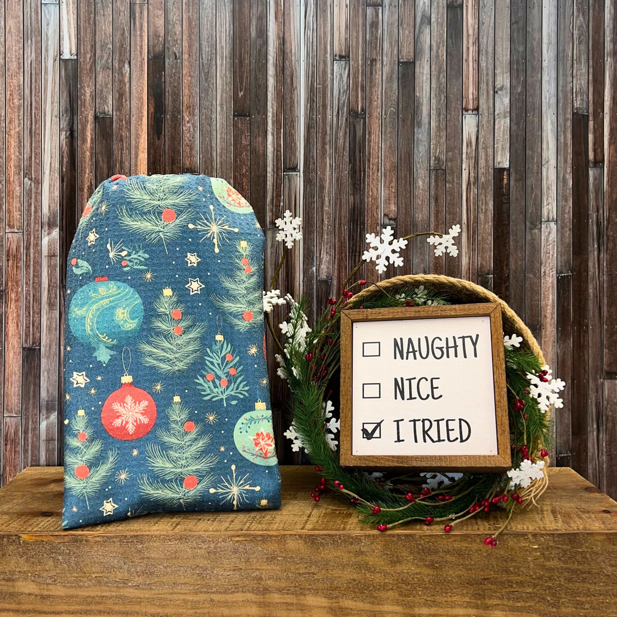 Christmas Ornament Patterned (Pack Of 2 - $6.95 Ea. Towel) - WFL044