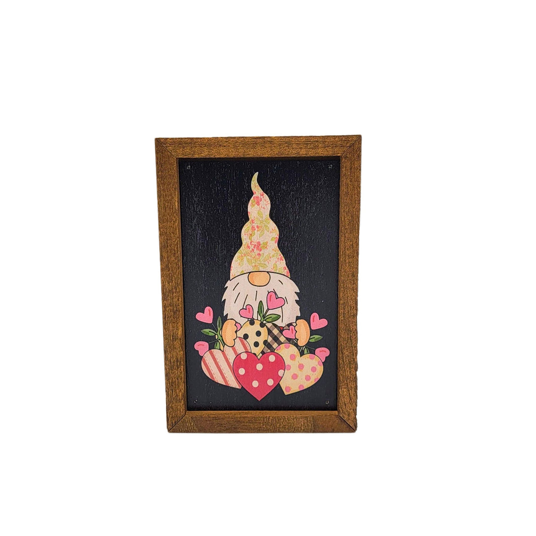 6X4 Gnome With Hearts Valentine's Day Decor Home Accents - AW087 - 2 Per Pack ($6.00 Ea. Sign)
